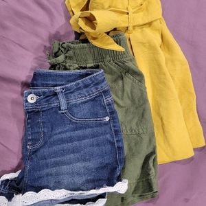 3 Pairs of Girls Shorts Size L (10-12)